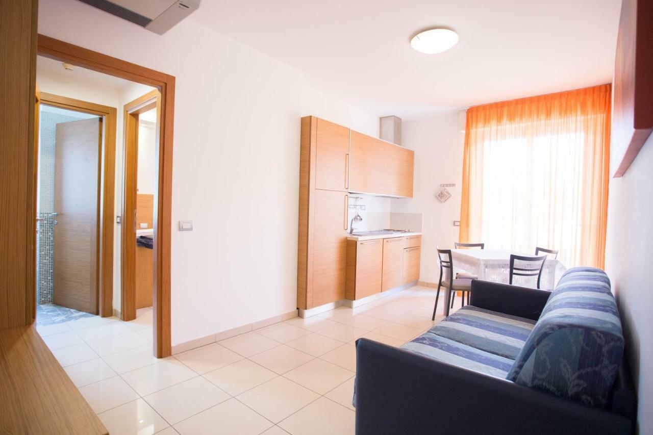 Residence Marzia ริมินี ภายนอก รูปภาพ