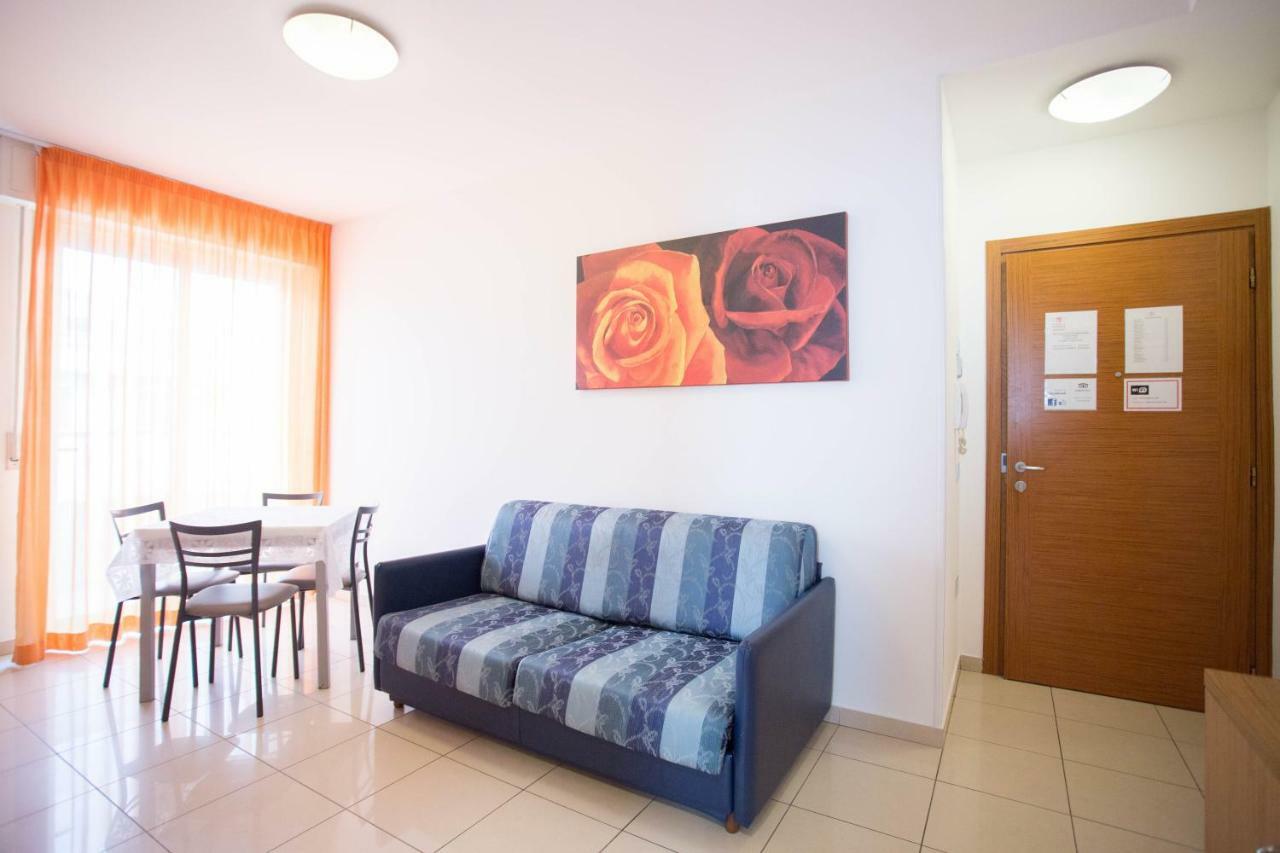 Residence Marzia ริมินี ภายนอก รูปภาพ